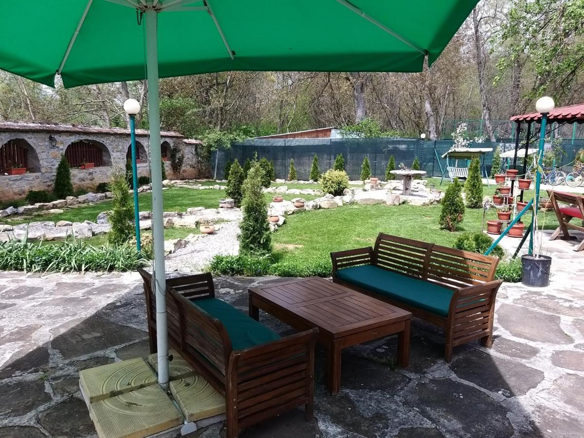 Къща За Гости "Там Край Реката " Slivek Ngoại thất bức ảnh