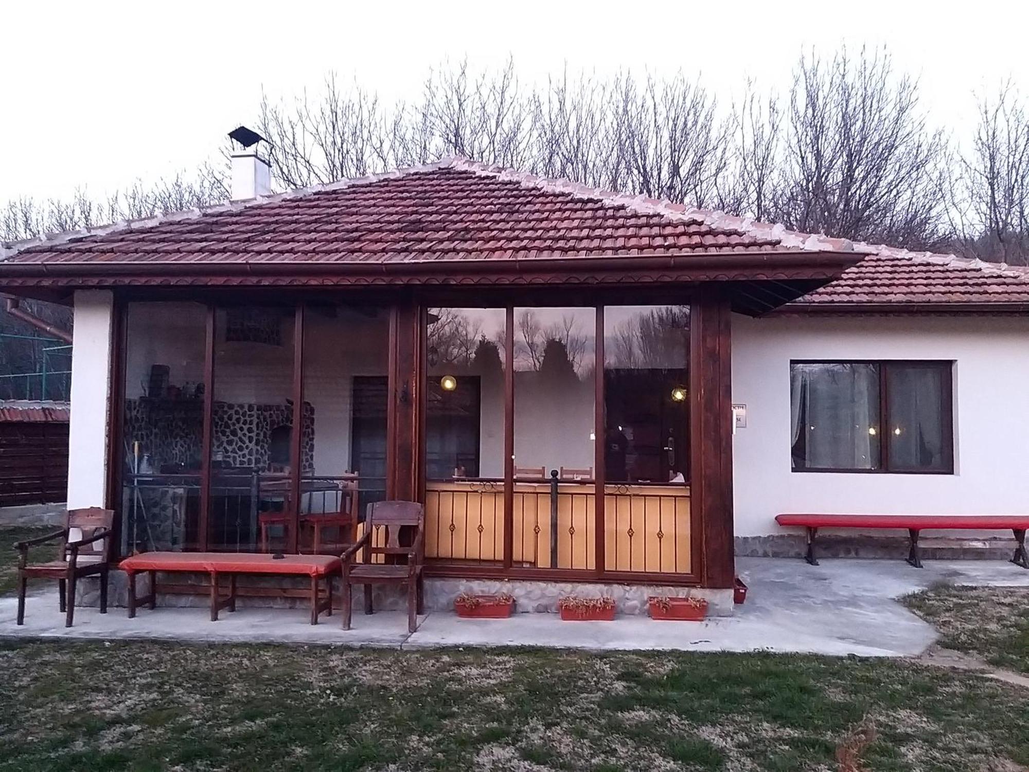 Къща За Гости "Там Край Реката " Slivek Phòng bức ảnh